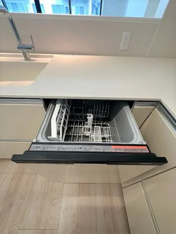 Hiroo Apartment - Interior - ["Countertop", "Wood", "Interior design"]