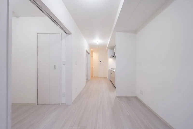 Due Iriya I - Interior - ["Building", "Fixture", "Wood"]