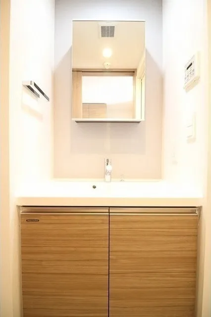 Baus Stage Takadanobaba - Interior - ["Cabinetry", "Bathroom cabinet", "Sink"]
