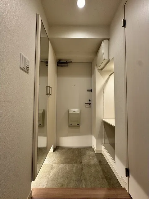View Heights In Front Of Itabashi Ward Office - Interior - ["Wall", "Flooring", "Floor"]