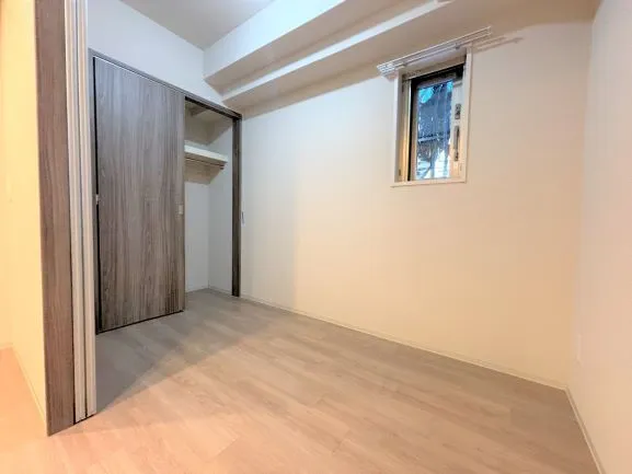 Livio Maison Shin-Osaka - Interior - ["Wood", "Flooring", "Floor"]