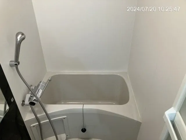 Trias129 - Interior - ["Plumbing fixture", "Bathroom", "Plumbing"]