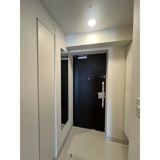 Orchid Residence Shibuya Tomigaya - Interior - ["Door", "Fixture", "Wood"]
