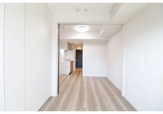 Geoent Asakusa Kaminarimon - Interior - ["Fixture", "Rectangle", "Wood"]