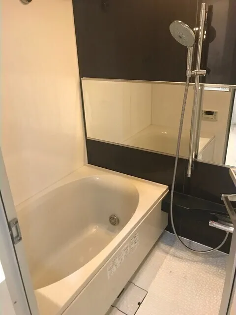 BPR Residence Ebisu - Interior - ["Property", "Bathroom", "Plumbing fixture"]