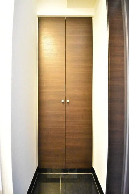 Harmony Residence Ikebukuro - Interior - ["Wood", "Flooring", "Floor"]