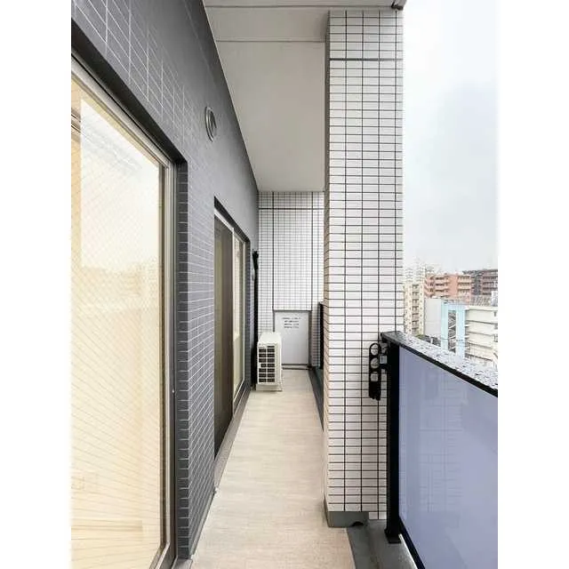 Gran Casa Minamisenju - Interior - ["Fixture", "Flooring", "Floor"]