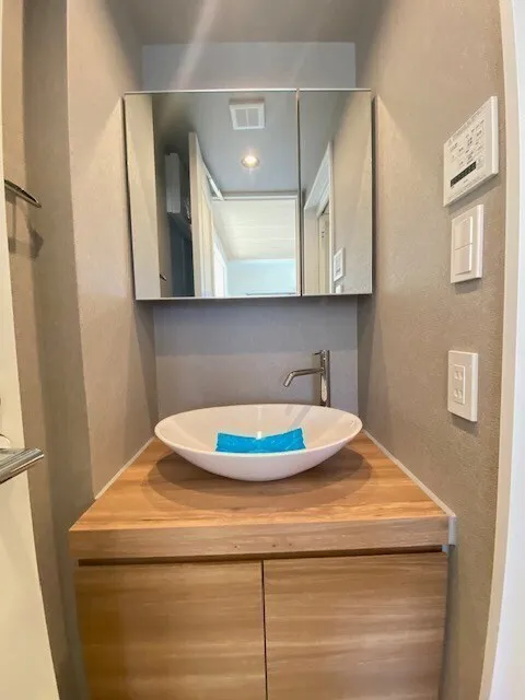 Residia Kanda Higashi - Interior - ["Bathroom Sink", "Bathroom cabinet", "Sink"]