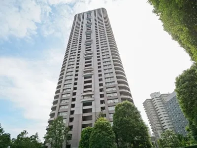 River City 21 East Towers II - Exterior - ["Cloud", "Building", "Sky"]