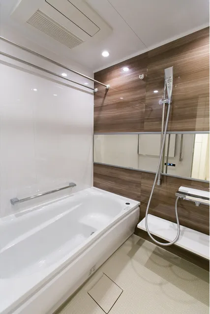City Current Daikanyama - Interior - ["Bathtub", "Building", "Plumbing fixture"]