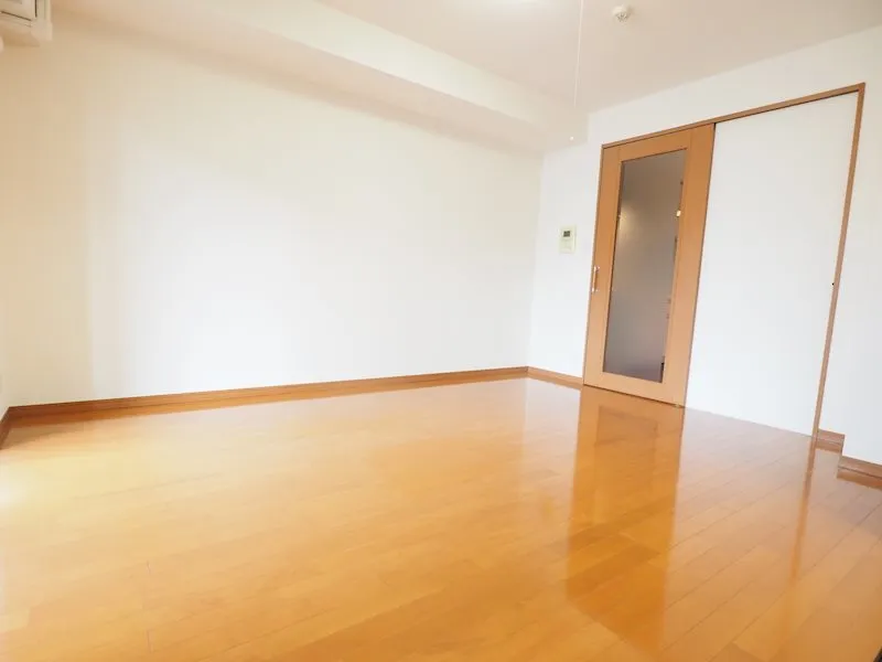 Residia Bunkyo Hongo - Interior - ["Wood", "Interior design", "Amber"]
