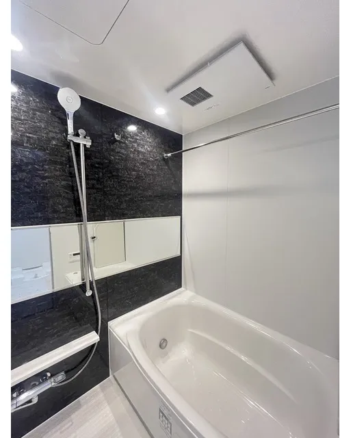 Comforia Liv Bunkyo Gokokuji - Interior - ["Plumbing fixture", "Flooring", "Interior design"]
