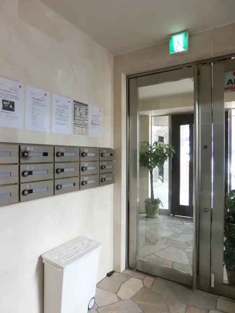 CASA DE FLORA - Exterior - ["Door", "Home Door", "Houseplant"]