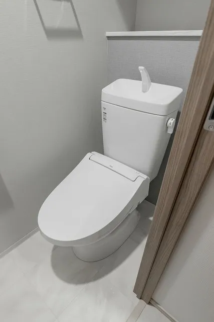 ARKMARK Otsuka - Interior - ["Toilet seat", "Toilet", "Plumbing fixture"]