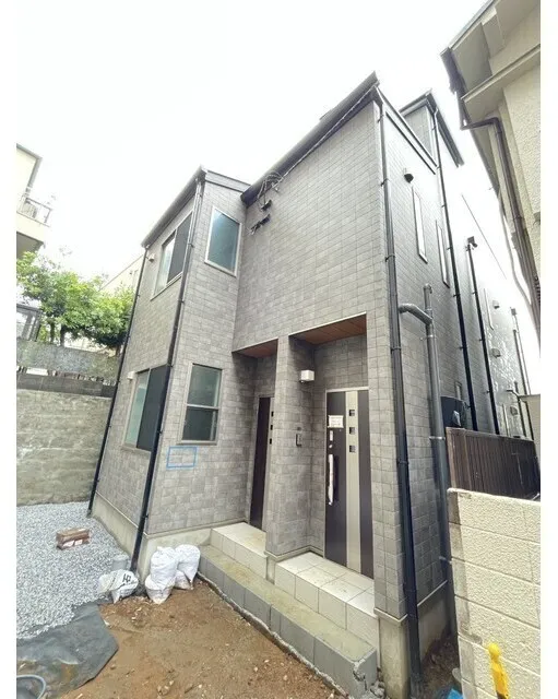 Noah Higashi-Ikebukuro - Exterior - ["Door", "Brickwork", "Brick"]