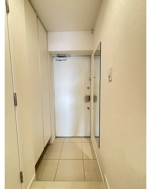 Asyl Court Nerima Nakamurabashi - Interior - ["Flooring", "Floor", "Door"]