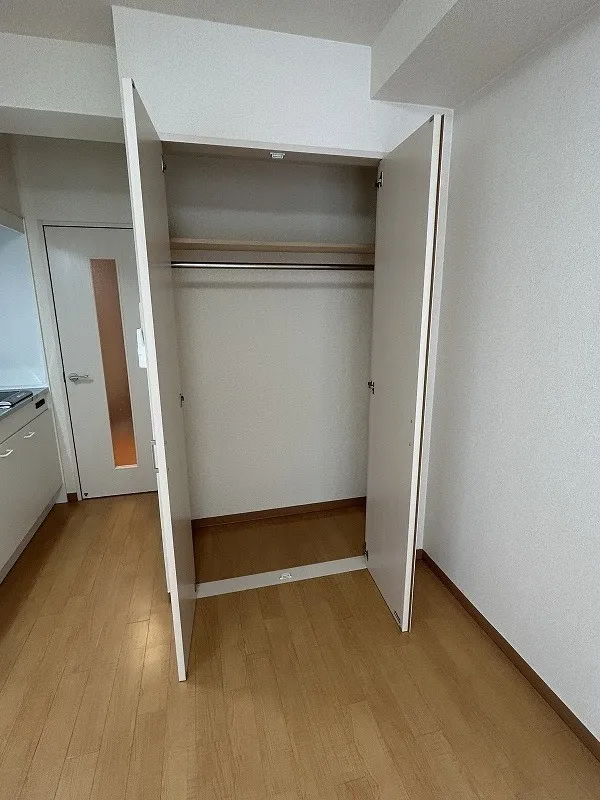 Fiore Tsukishima - Interior - ["Flooring", "Floor", "Wood"]