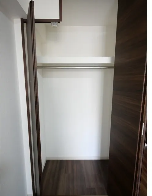 Comforia Kamata - Interior - ["Wood", "Flooring", "Floor"]