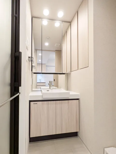 AIFLAT Shinagawa Togoshi Parkside - Interior - ["Flooring", "Interior design", "Floor"]