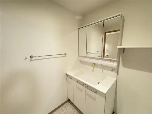 Belle Maison Nakamurabashi North NW - Interior - ["Flooring", "Floor", "Plumbing fixture"]
