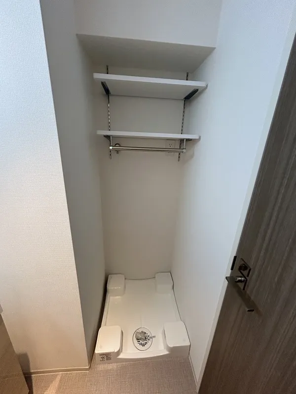 Gran Casa Sumiyoshi II - Interior - ["Flooring", "Floor", "Grey"]