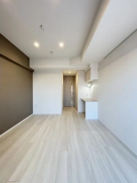 Comforia Liv Osaki - Interior - ["Flooring", "Floor", "Ceiling"]