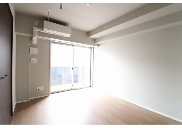 La Douceur Sugamo West - Interior - ["Flooring", "Floor", "Ceiling"]