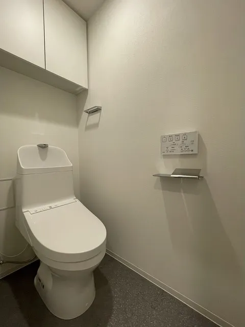 ORSUS Asakusa - Interior - ["Toilet", "Bathroom", "Plumbing fixture"]