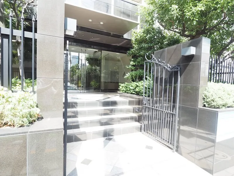 Residia Takanawa Katsurazaka - Exterior - ["Plant", "Property", "Tree"]