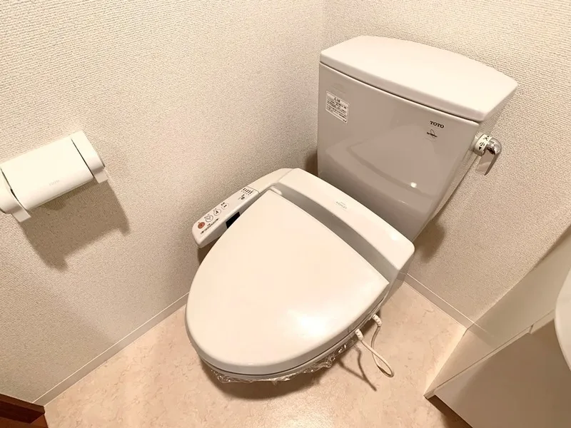 HF Monzen-Nakacho Residence - Interior - ["Plumbing fixture", "Toilet seat", "Plumbing"]