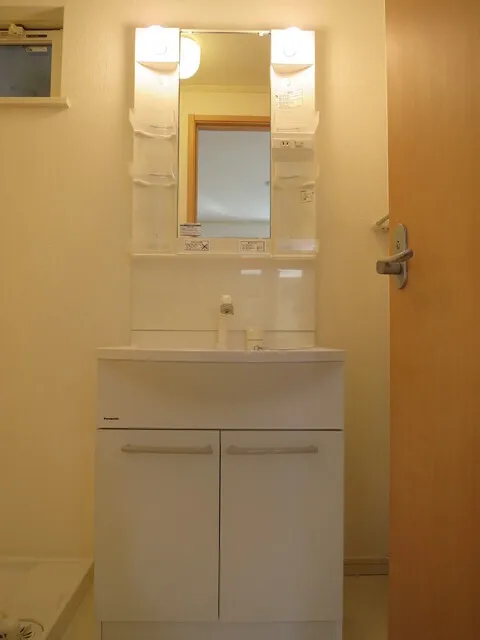 Flare Komagome - Interior - ["Bathroom Sink", "Interior design", "Flooring"]