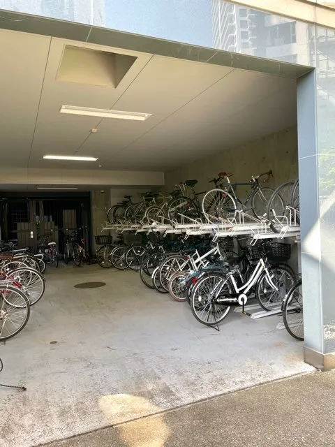Residia Ueno Ikenohata - Other - ["Bicycle", "Wheel", "Tire"]