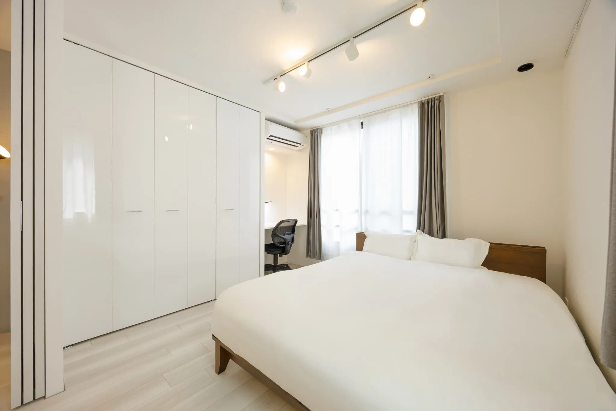 Hmlet Sakurajosui - Interior - ["Furniture", "Interior design", "Flooring"]
