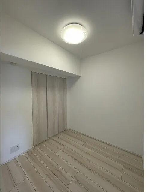 Comforia Liv Hirai MUTIO - Interior - ["Ceiling", "Flooring", "Floor"]