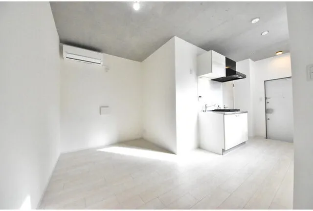 MAISON DE S - Interior - ["Floor", "Flooring", "Apartment"]