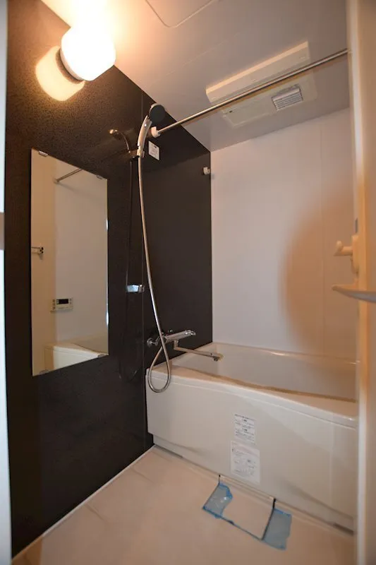 Residia Nakaochiai - Interior - ["Plumbing fixture", "Flooring", "Floor"]