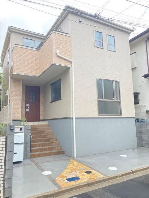 Kolet Takane Housing #02 - Exterior - ["Stairs", "Building material", "Daylighting"]