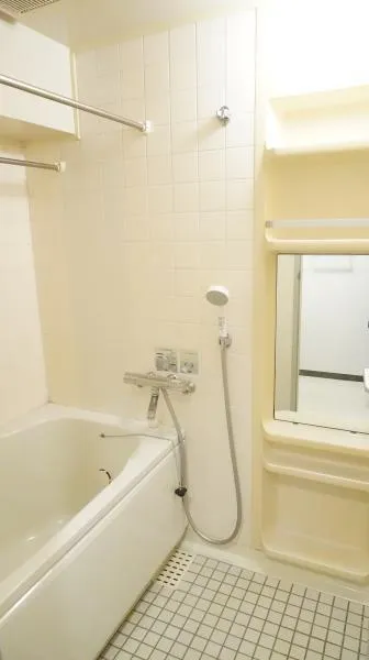 New Heights Toshimaen - Interior - ["Plumbing fixture", "Flooring", "Bathroom"]