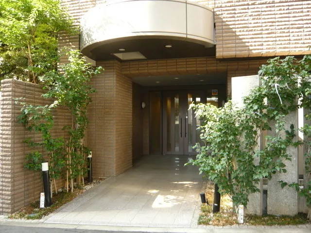 Solid Ohashi - Exterior - ["Plant", "Property", "Shade"]