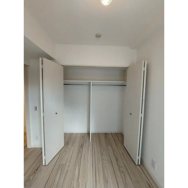Traverse Monzennakacho - Interior - ["Fixture", "Building", "Wood"]