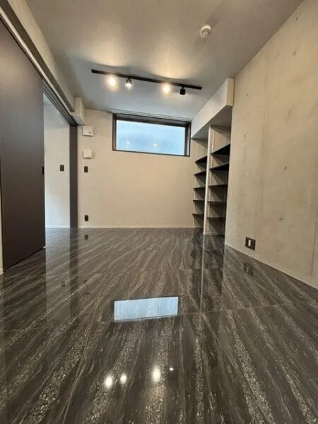 EXAM AKASAKA - Interior - ["Wood", "Flooring", "Floor"]