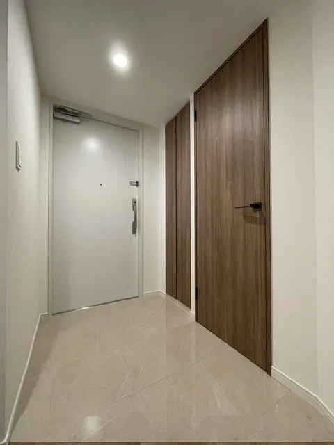 Park Tower Kachidoki South Building - Interior - ["Property", "Fixture", "Building"]