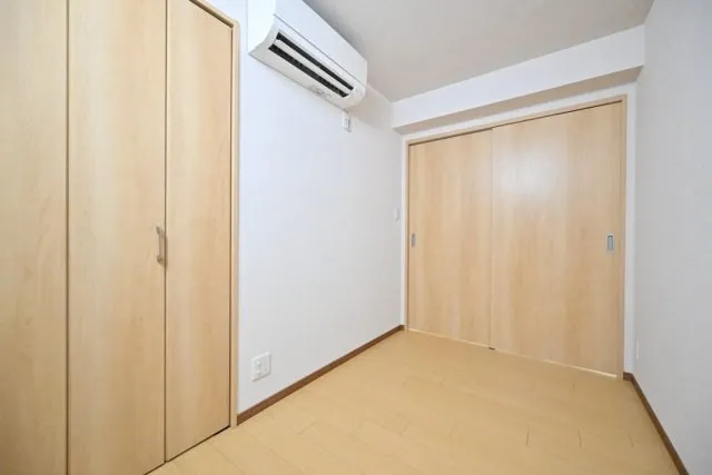 CENTRAL GARDEN RESIDENCE TOKYO - Interior - ["Flooring", "Wood", "Wood flooring"]