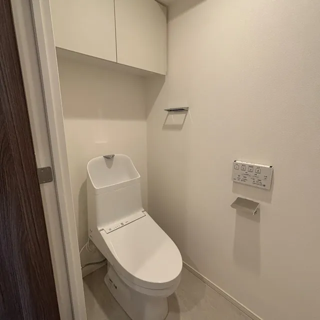 Park Axis Bunkyo Hongo - Interior - ["Flooring", "Floor", "Plumbing fixture"]