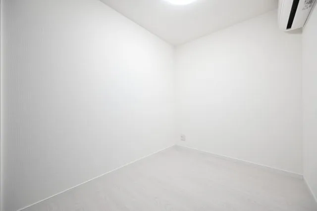 ES-Grande Higashinakano - Interior - ["White", "Flooring", "Floor"]