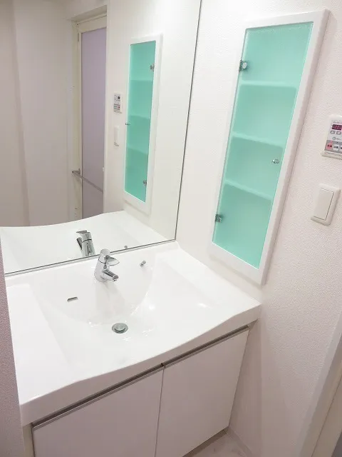 Esty Maison Oshima - Interior - ["Plumbing", "Plumbing fixture", "Bathroom"]