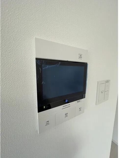 BPR Residence Oshima - Interior - ["Electronic device", "Technology", "Display device"]