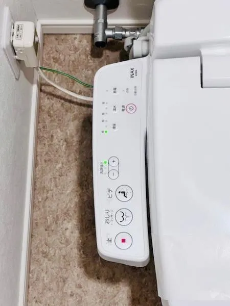 Emily Higashi Nagasaki - Interior - ["Plumbing fixture", "Plumbing", "Bathroom"]