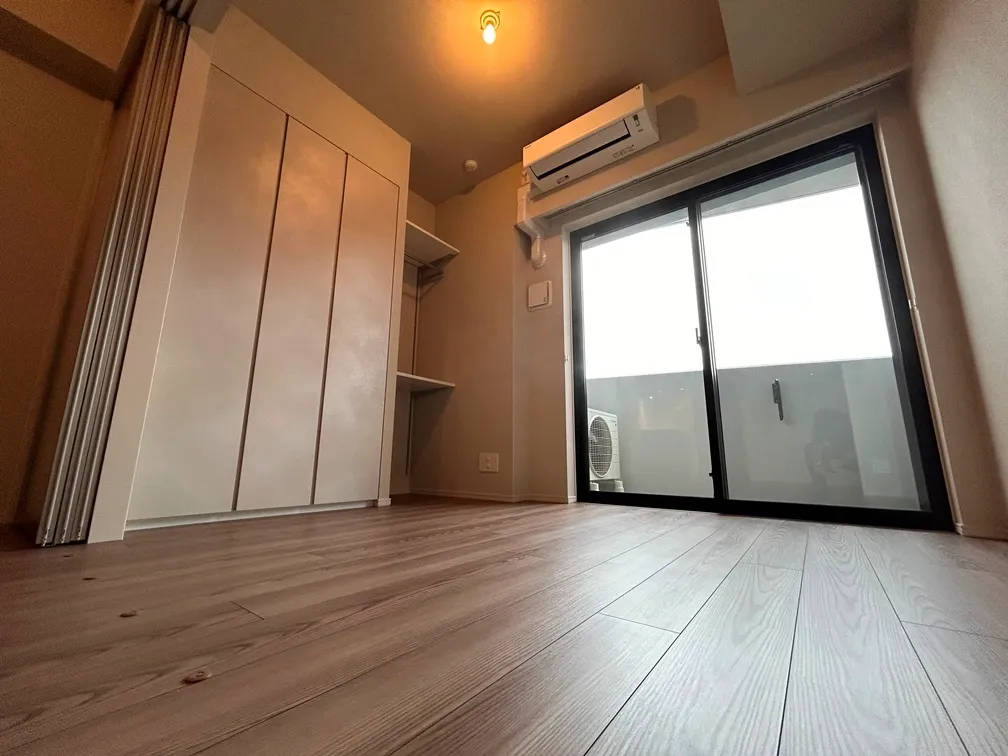 Lefon Progres Shimura Sakaue - Interior - ["Flooring", "Wood", "Floor"]