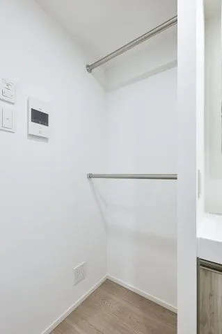 TOMORE Shinagawa Nakanobu - Interior - ["Flooring", "Wood", "Floor"]